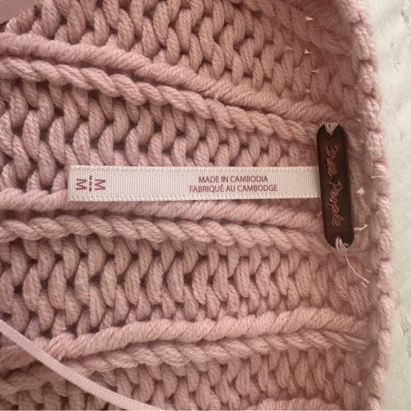 Free People light pink sweater - Picture 3 of 3